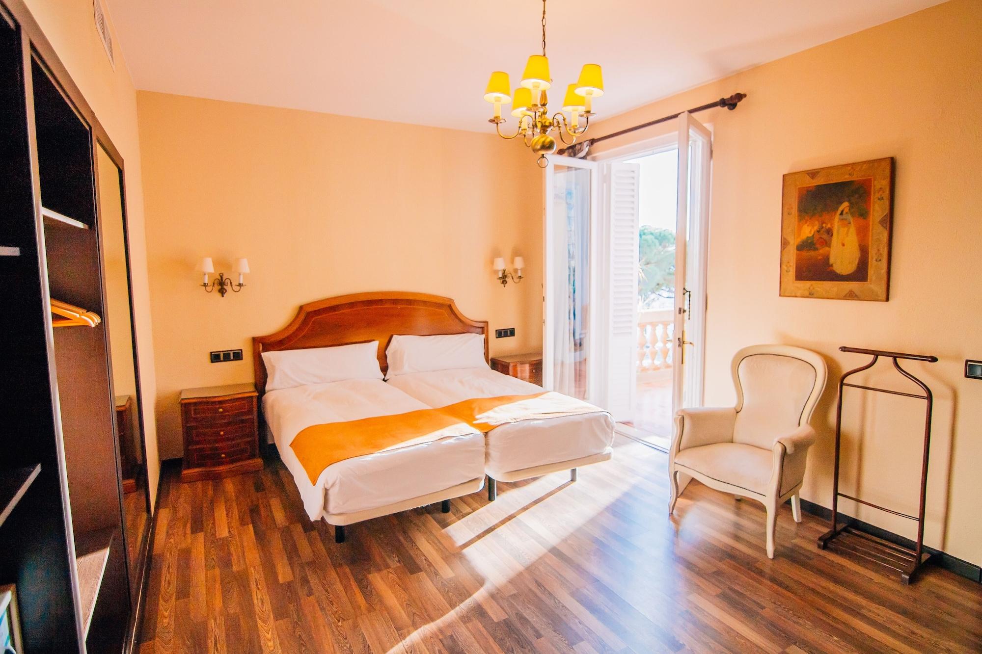 Roger De Flor By Seleqtta Hotel 4*